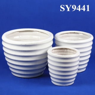 White ceramic round decoration flower pot