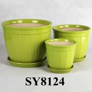 7" glazed green porcelain pot