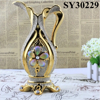 Hip shape golden ceramic vase