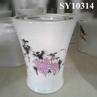 Porcelain Chinese style glazed flower pot