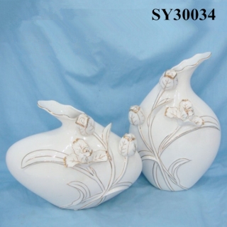 Elegant white ceramic decoration vase