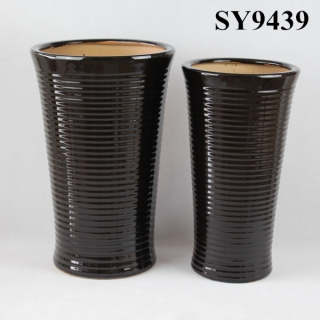 Vertical black outdoor decoration flower pot