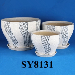 With saucer blue dot on white pearl glazed bulk clay pots