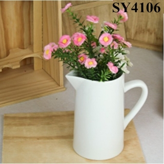 Cheap indoor white ceramic flower vase