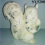 White finish squirrel animal garden decoration